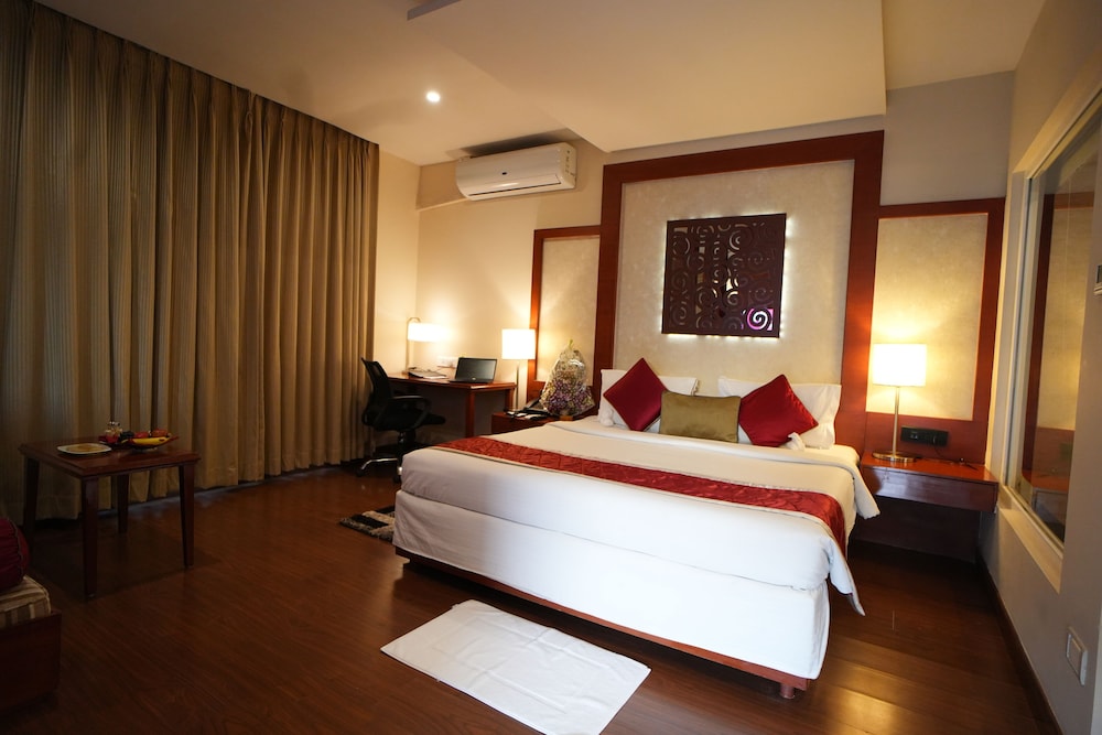The Altruist Business Hotel Hitech