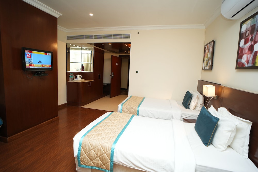 The Altruist Business Hotel Hitech
