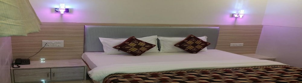 Room Maangta 133 @ Kurla West