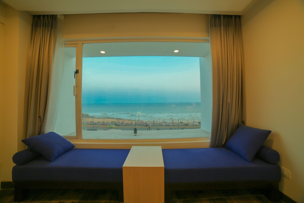 Bay View Hotel