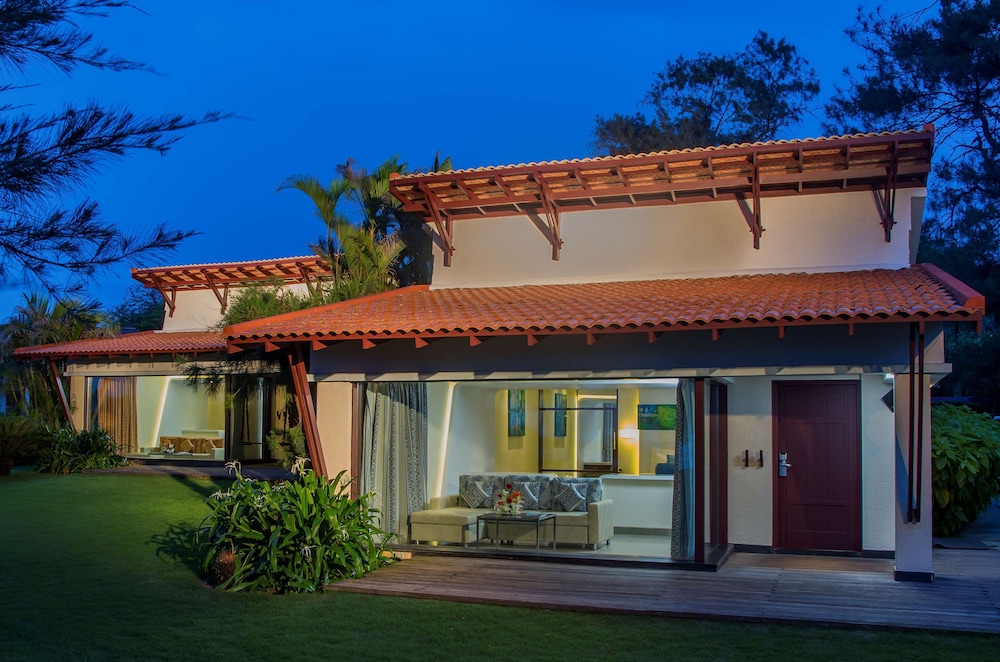 Radisson Blu Resort Temple Bay Mamallapuram