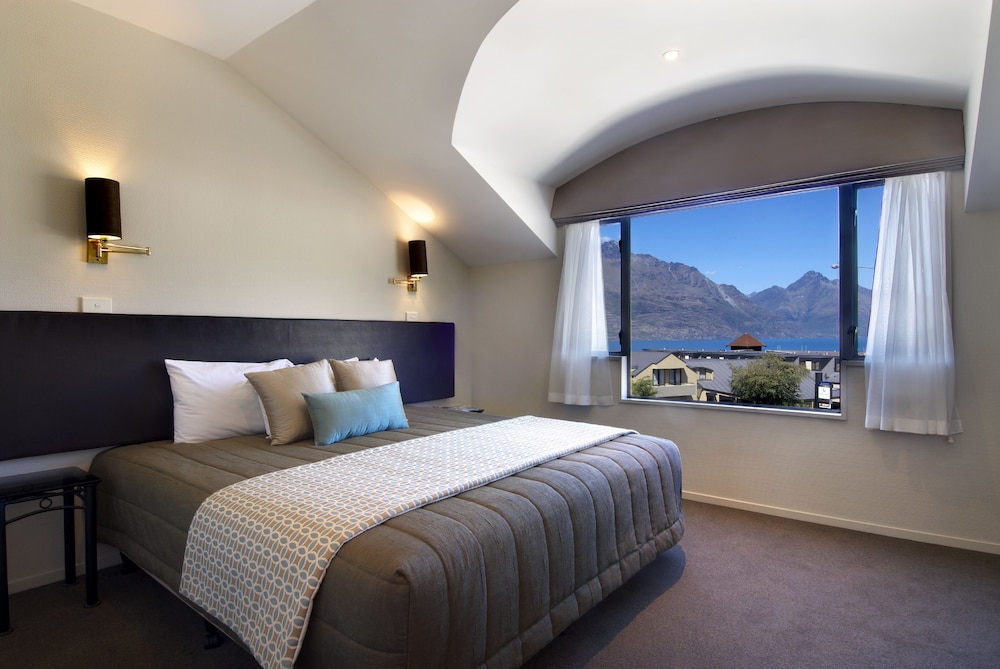 Hurley's of Queenstown