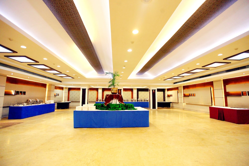 Hotel KC Cross Road
