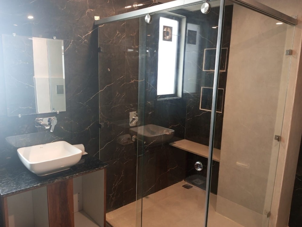 NAT GRAND REGENCY LUDHIANA