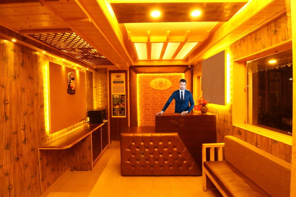 Lords Grey Deluxe -Near Mall Road