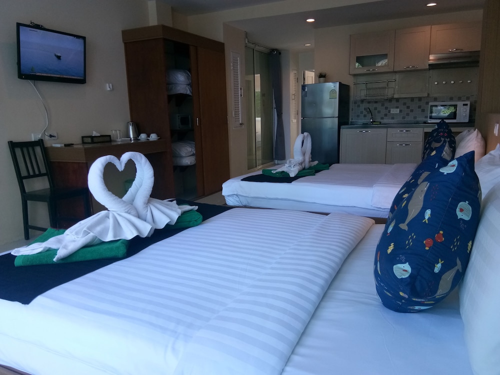 Island Patong Beachfront Apartments