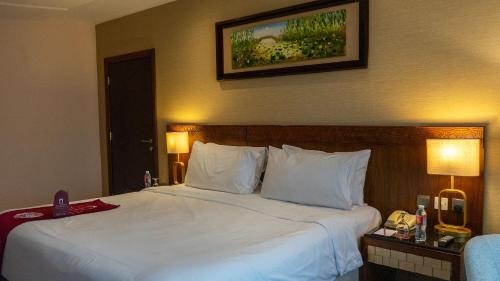 Al Safwa Hotel Tower 1