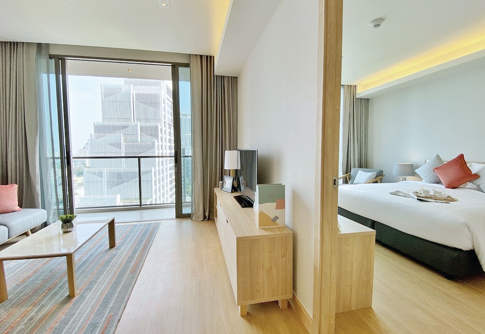 Oakwood Suites Bangkok