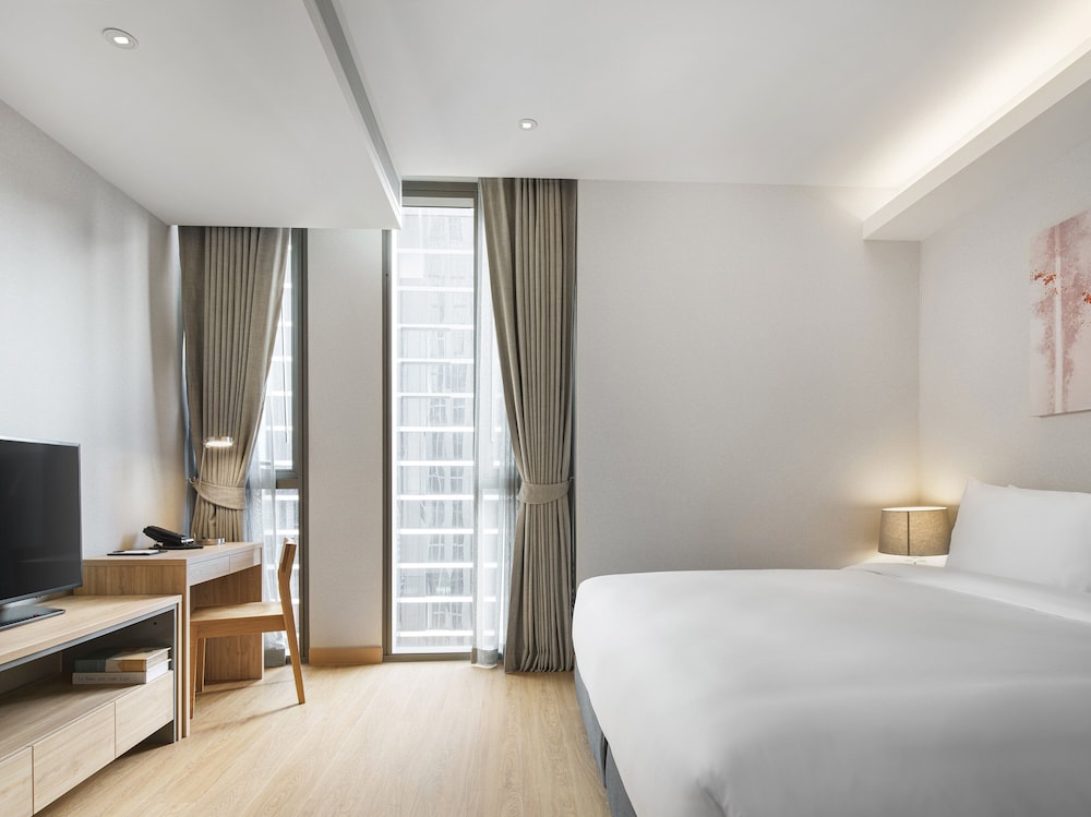 Oakwood Suites Bangkok