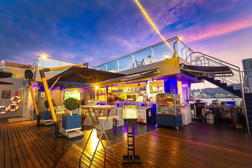 Hotel Clover Patong Phuket
