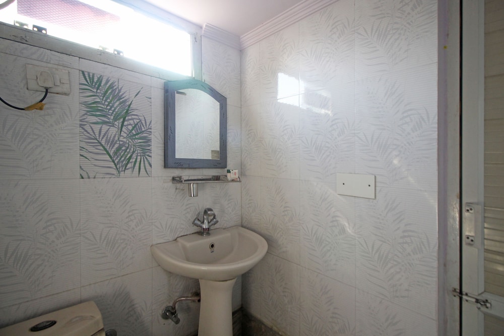 Hotel O Madhur Regency
