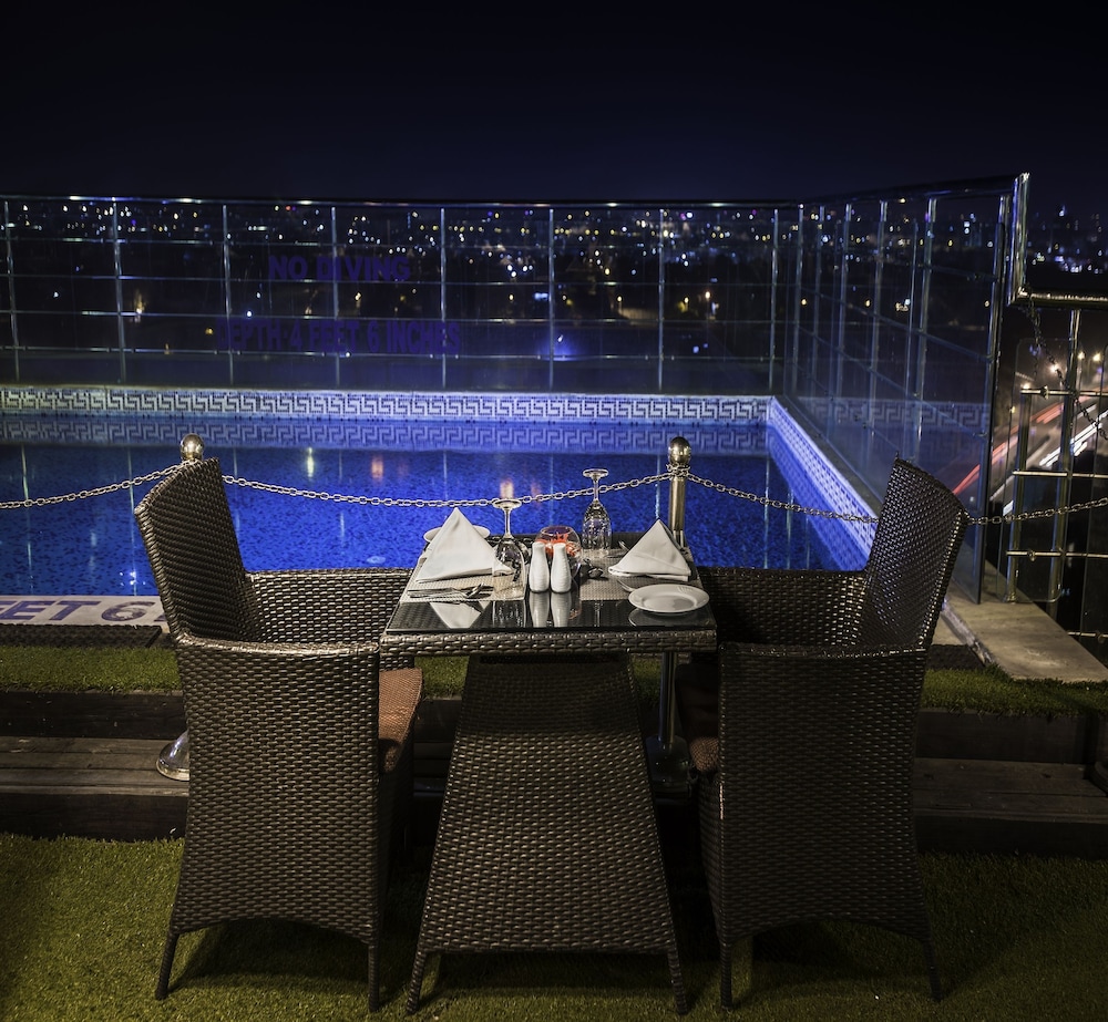 Sarovar Portico Jaipur - A Sarovar Hotel