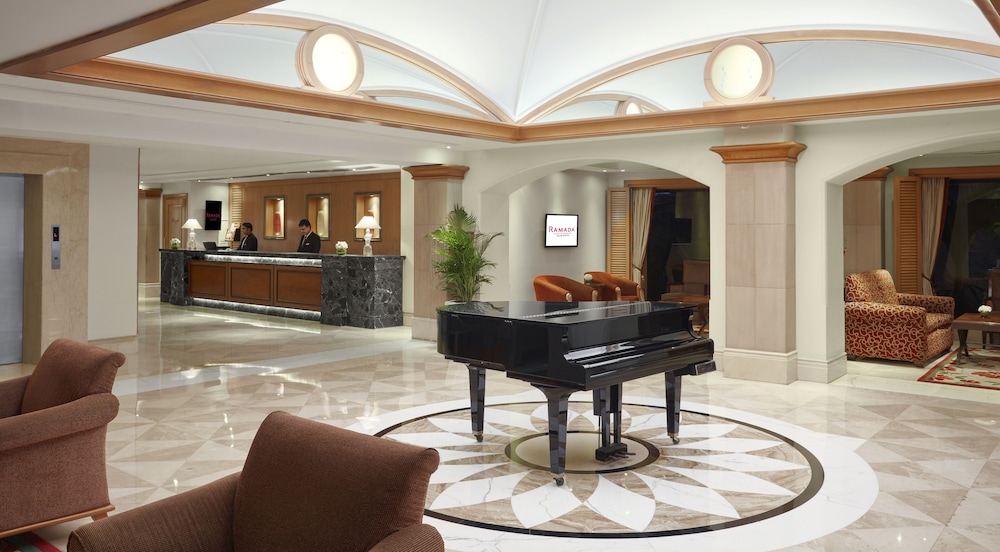 Ramada Plaza By Wyndham Palm Grove