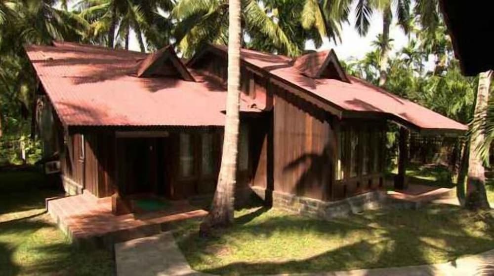 Silver Sand Beach Resort Neil