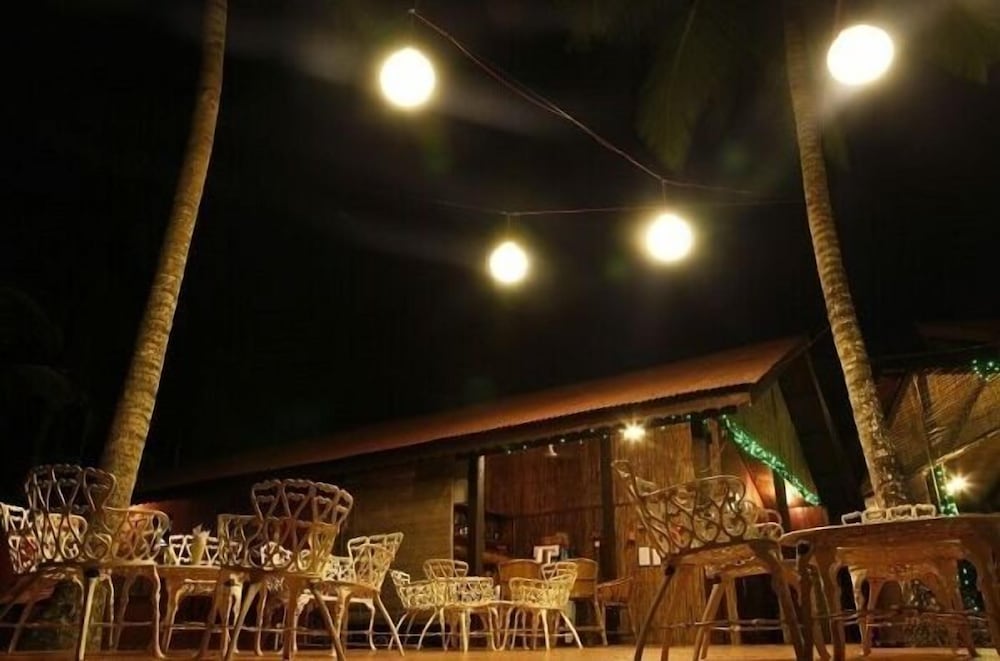 Silver Sand Beach Resort Neil