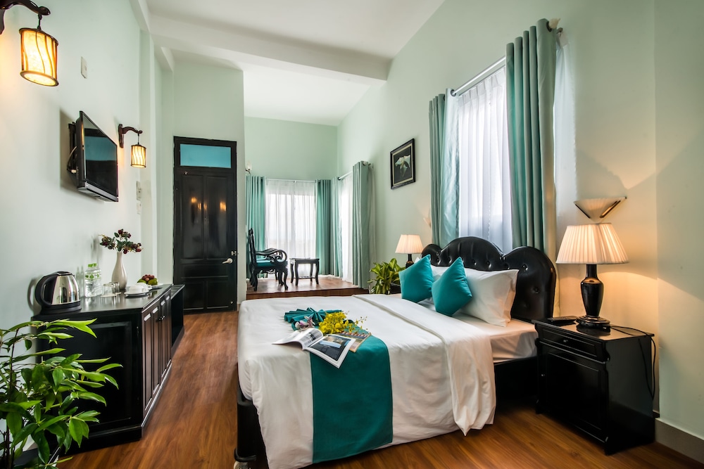 The Sunriver Boutique Hotel Hue