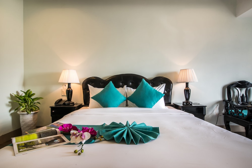 The Sunriver Boutique Hotel Hue