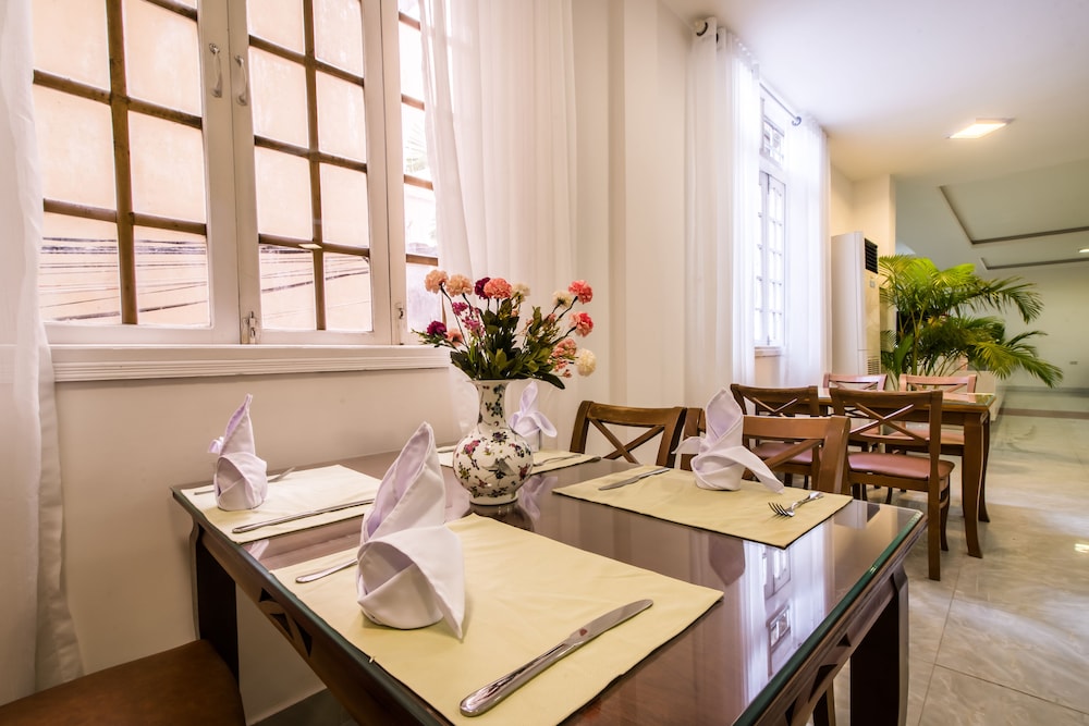 The Sunriver Boutique Hotel Hue