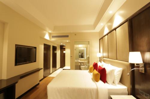 The Vaishno Devi Sarovar Portico Katra