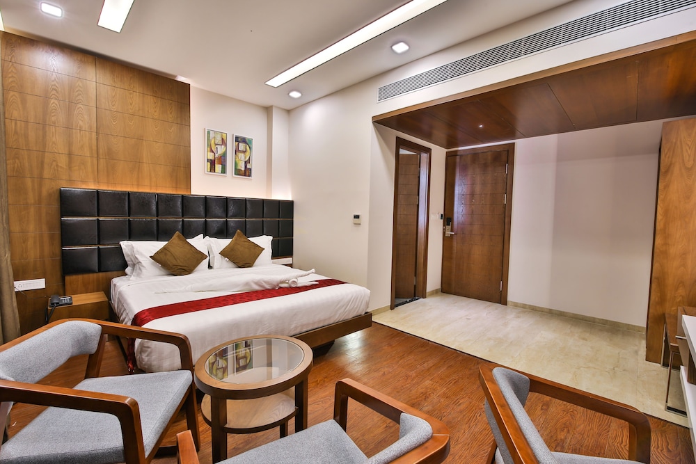 The Royal Grand Karur