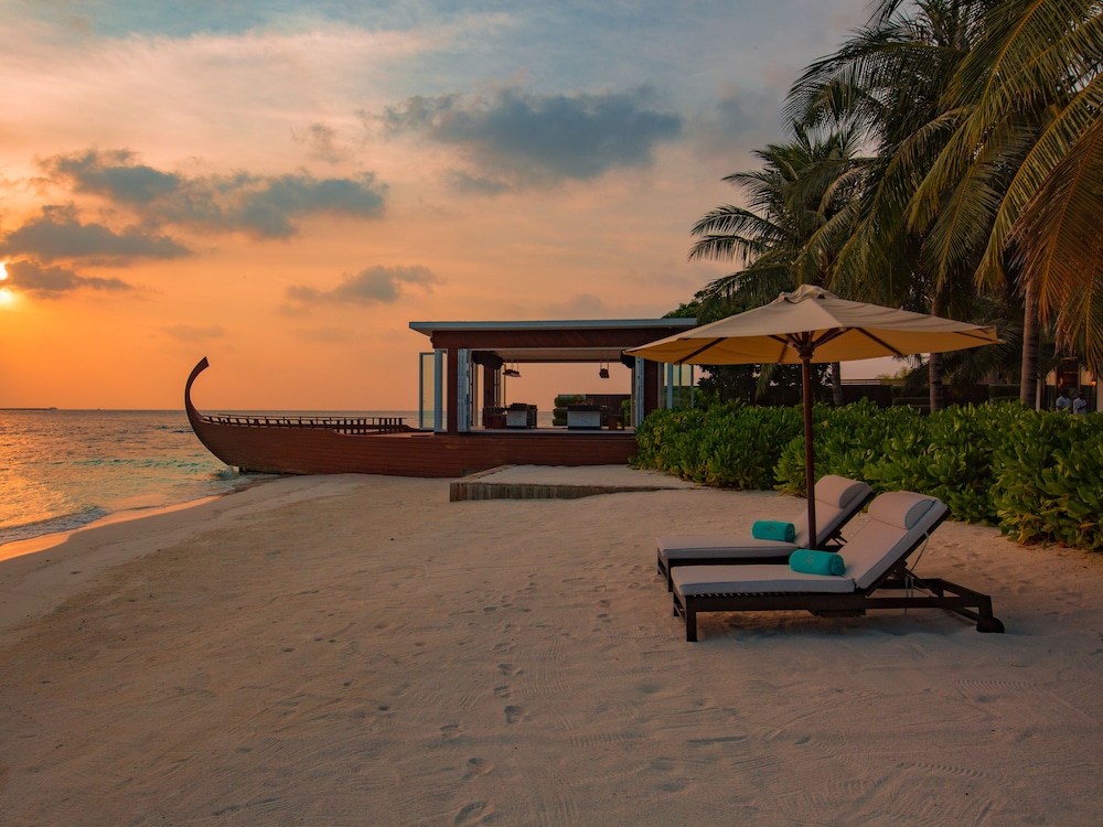 Ozen Reserve Bolifushi- All Inclusive with Free Transfers