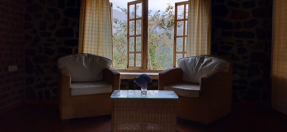  Zacs Valley Resort & Wellness Retreat Kodaikanal
