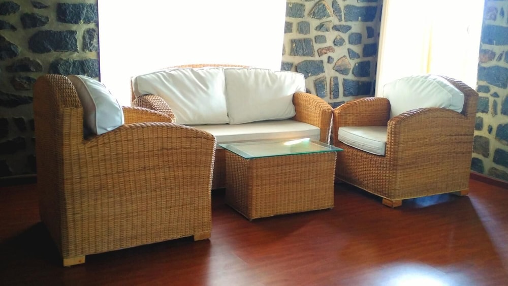  Zacs Valley Resort & Wellness Retreat Kodaikanal