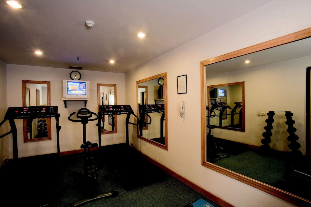 Lemon Tree Hotel, Udyog Vihar, Gurugram