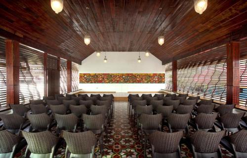 Sea Lagoon Health Resort Cherai
