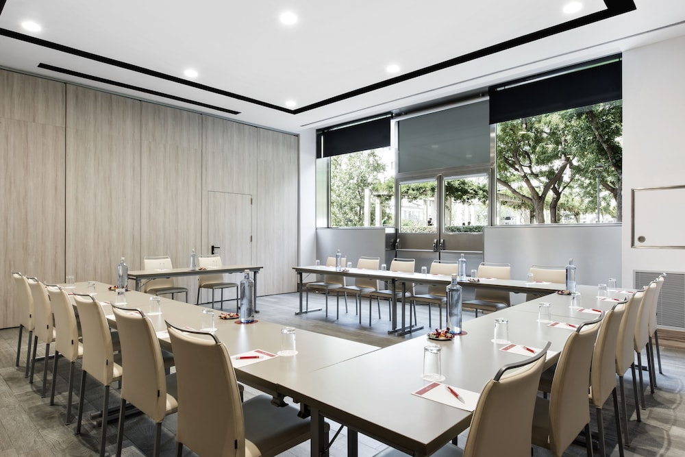 NH Collection Barcelona Constanza