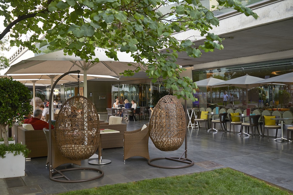 NH Collection Barcelona Constanza