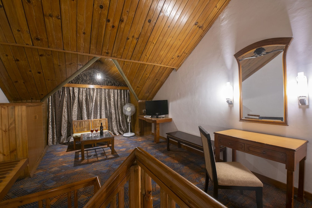 Mastiff Grand Manali Resort by OTHPL