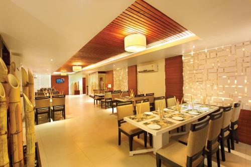 Hotel Palakunnel Residency