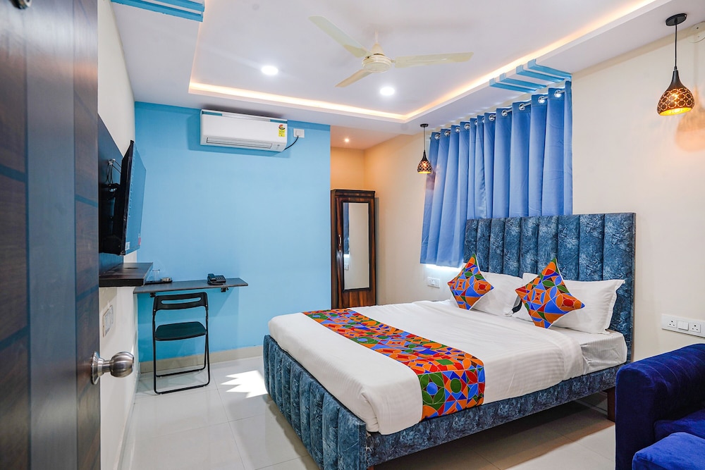  FabHotel Grand Broholic