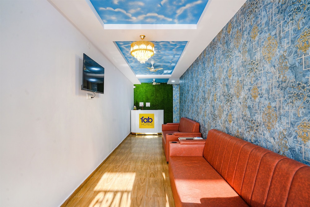  FabHotel Grand Broholic