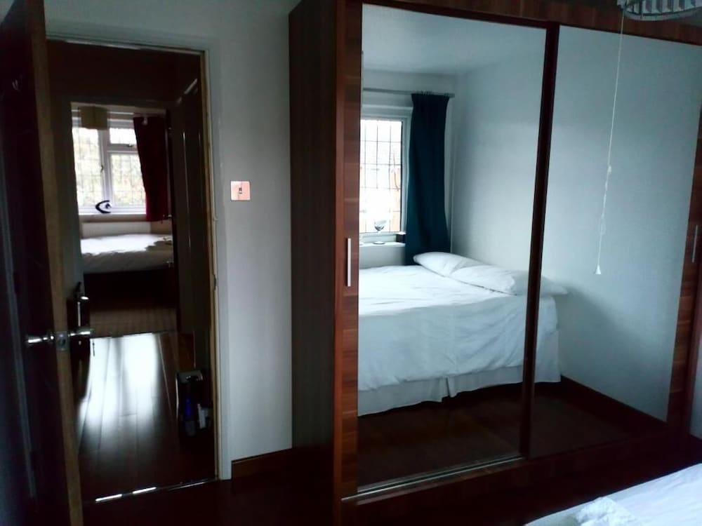 Bianca's House Hotel Heathrow Airport