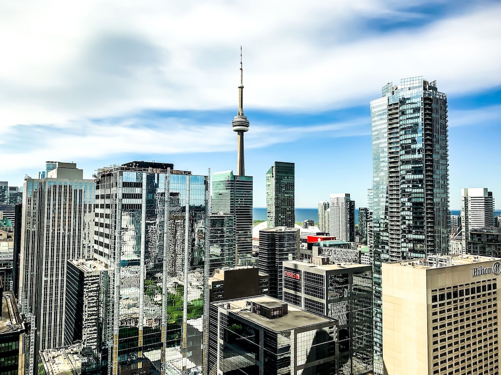 Sheraton Centre Toronto Hotel
