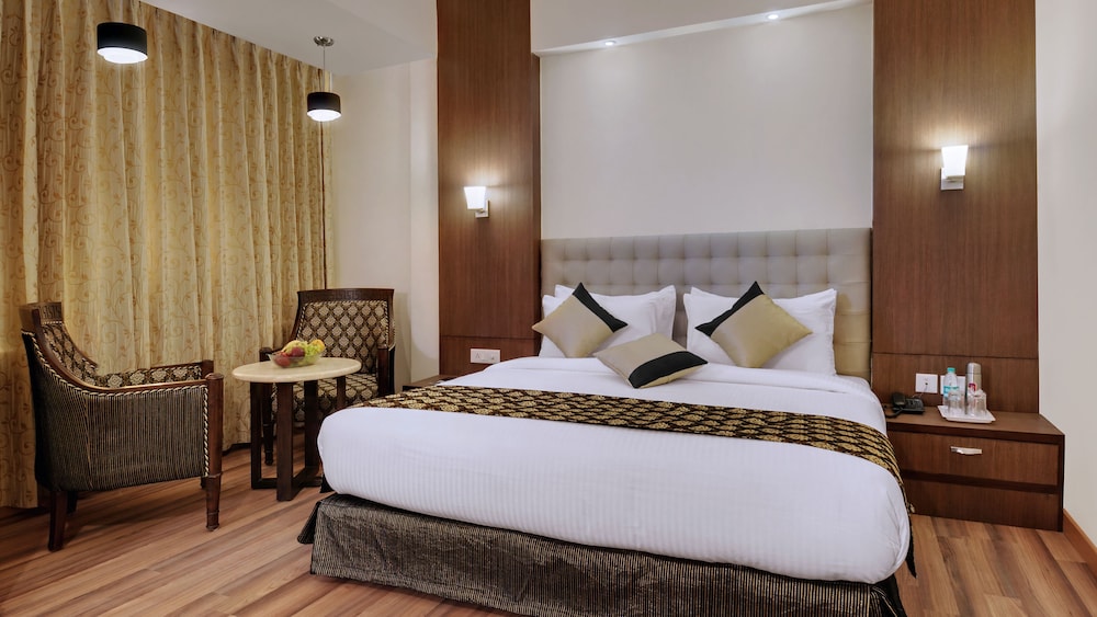 The Pamposh- Nehru Place