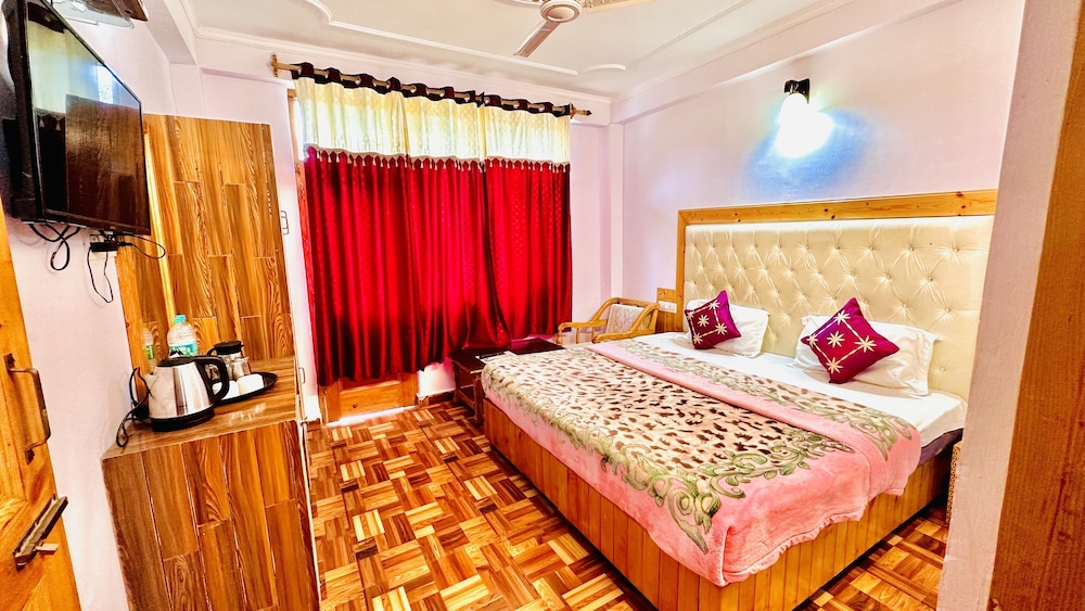 Oyo 13836 Hotel Manu Vatika