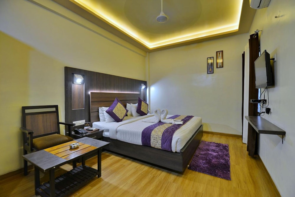 Hotel Samrat