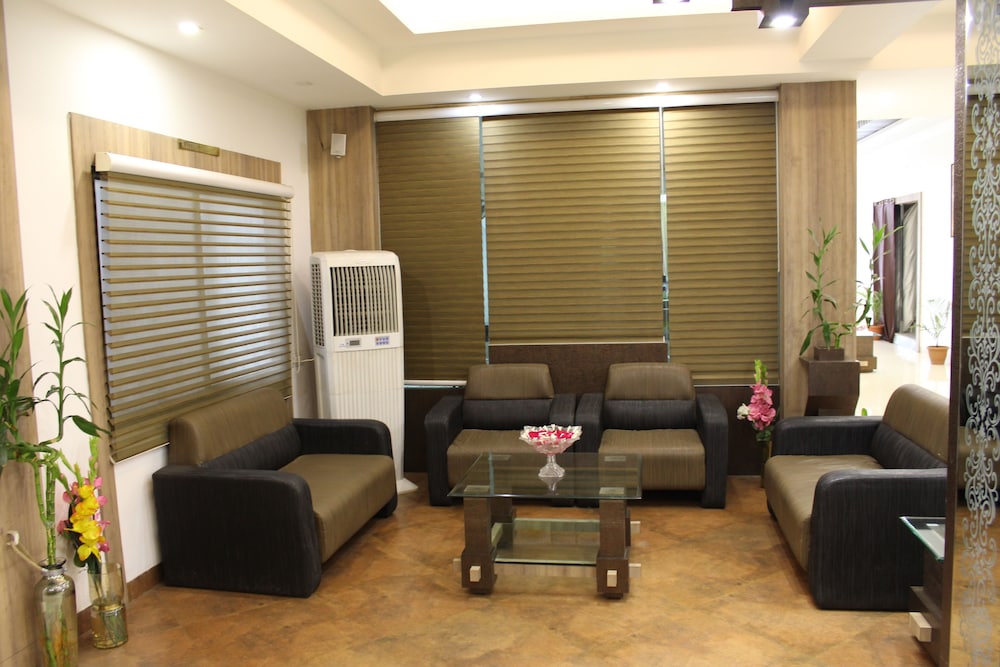 Hotel Samrat