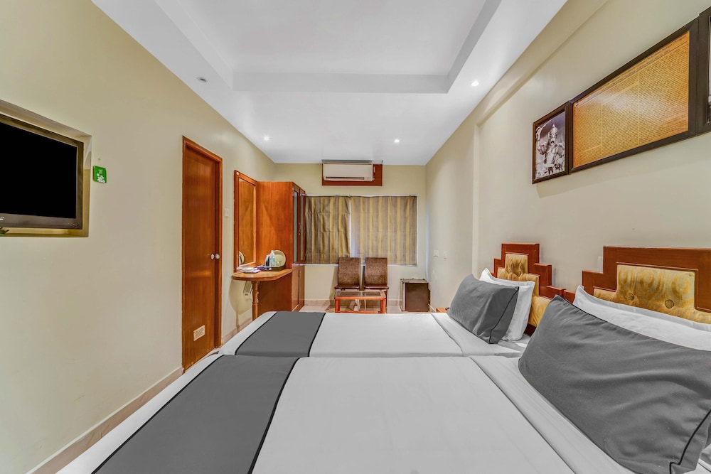 Super Townhouse Oak Kodambakkam Formerly Cine City