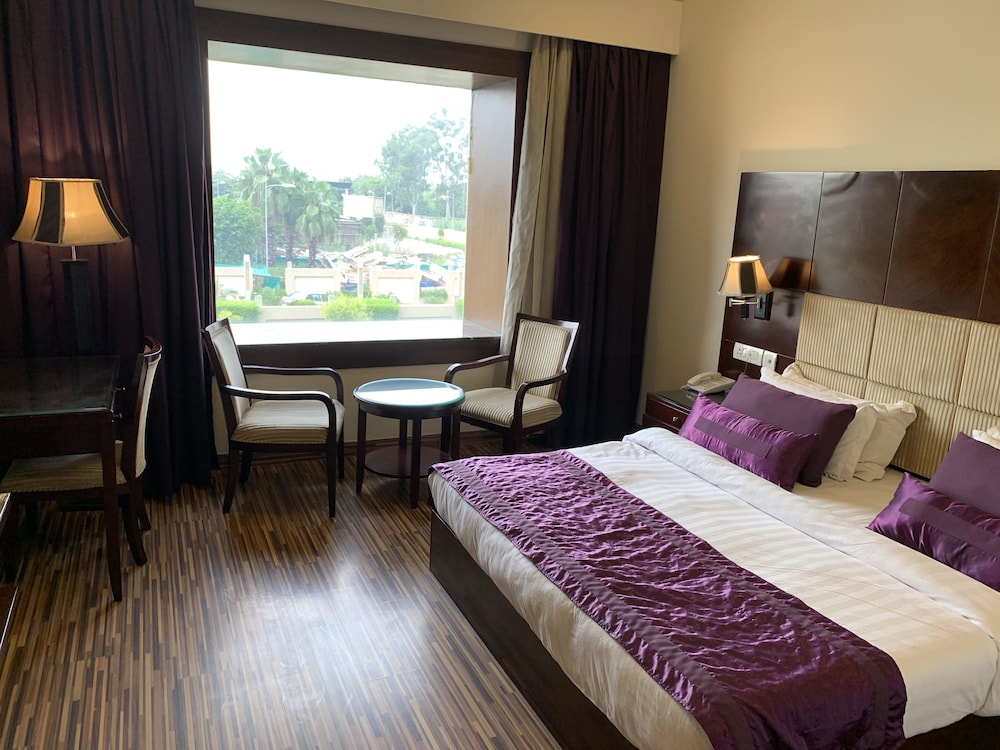 Mohan Vilaas Hotel and Resort