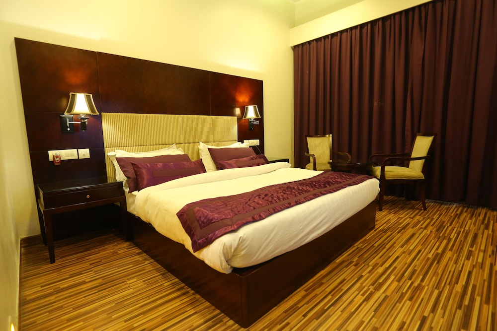Mohan Vilaas Hotel and Resort