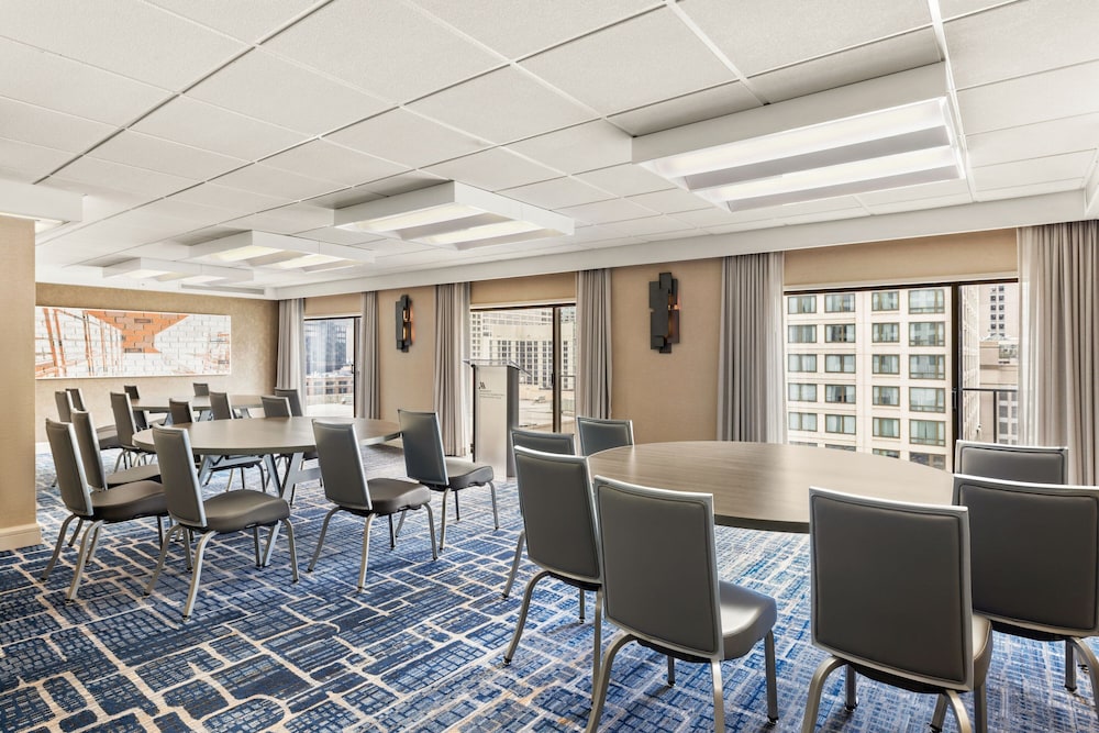 Chicago Marriott Downtown Magnificent Mile