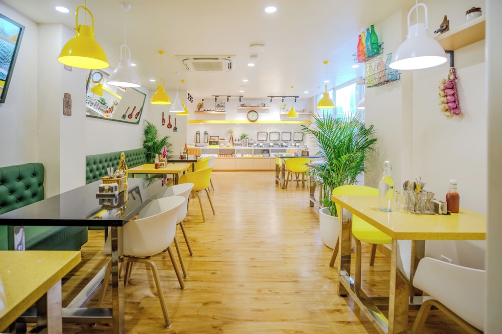 Bloom Hotel - HAL Old Airport Rd