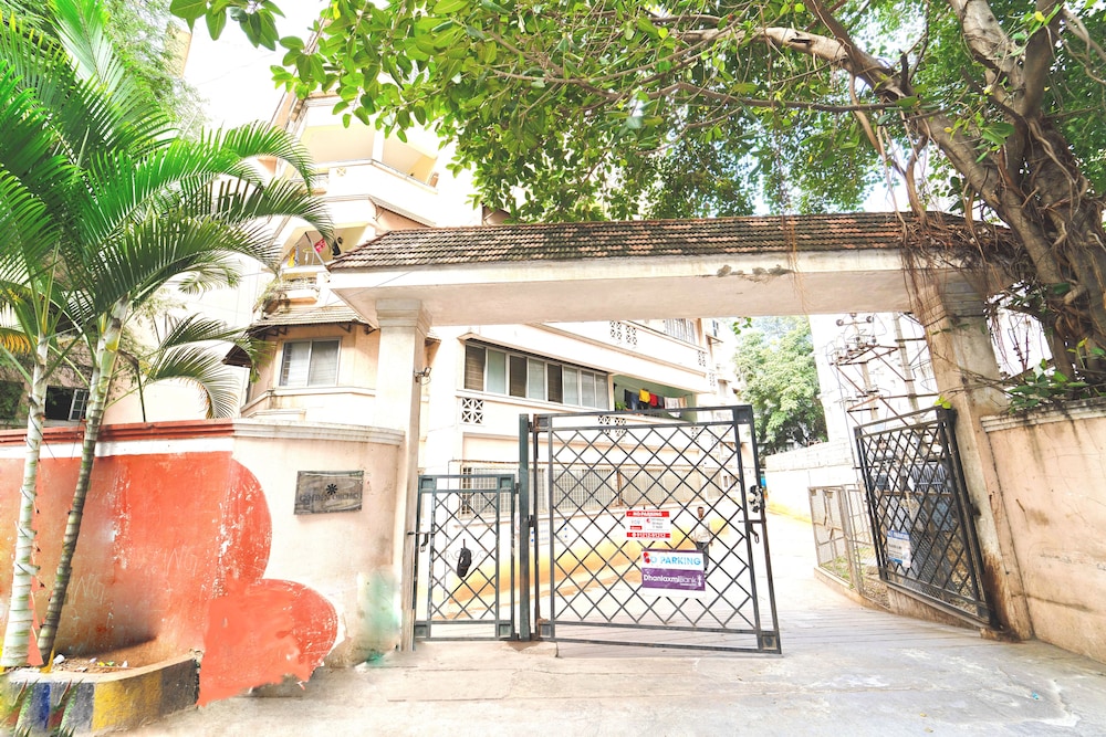 Smart Stay Service Apartment