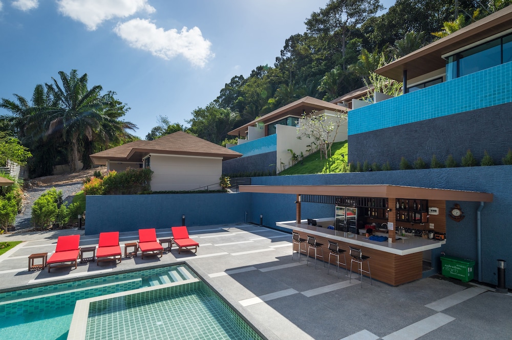 Chermantra Aonang Resort and Pool Suite