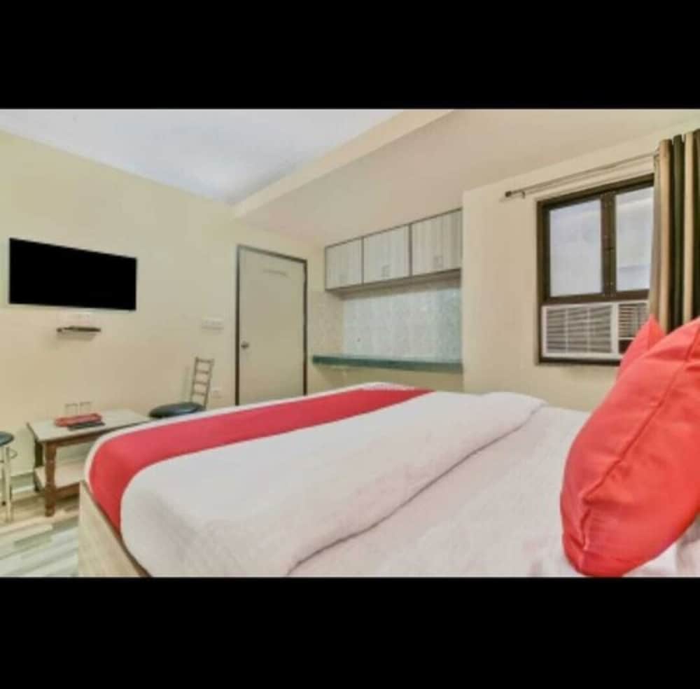 Hotel Clink