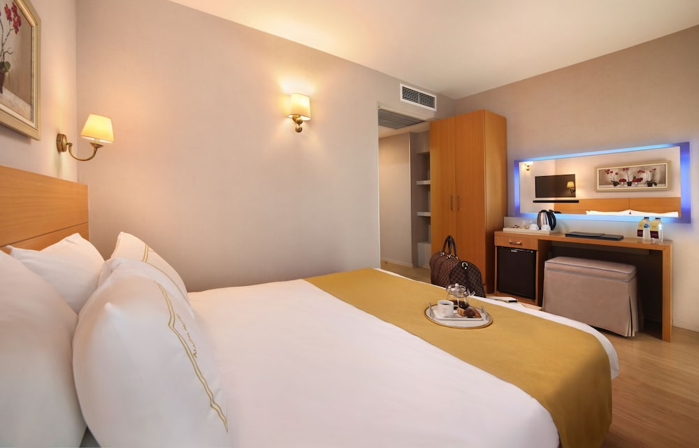 Almina Hotel - Special Class